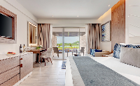 Royalton Antigua Diamond Luxury Junior Suite