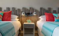 Sea Breeze Beach House - 4 Bedroom Oceanfront Suite