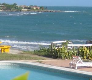 treasure beach hotel