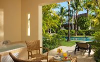 Dreams Royal Preferred Club Deluxe Swim Up