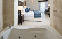 Premium Jacuzzi Suite