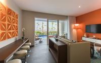 Nickelodeon Punta Cana Dominican Republic - Flat Swim Up Suite