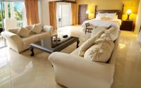 Occidental Caribe Punta Cana - Family Room