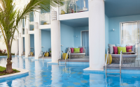 Royal Suite Swim Up