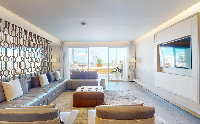 Presidential Suite  281 29