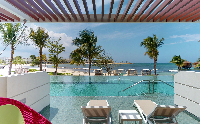 Swim Out Platinum Junior Suite  283 29