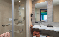 ORI 19 084   Bathroom  Junior suite