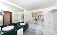 Luxury Bahia Principe Runaway Bay Jamaica - Junior Suite Deluxe Ocean Front
