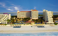 GR Solaris Cancun