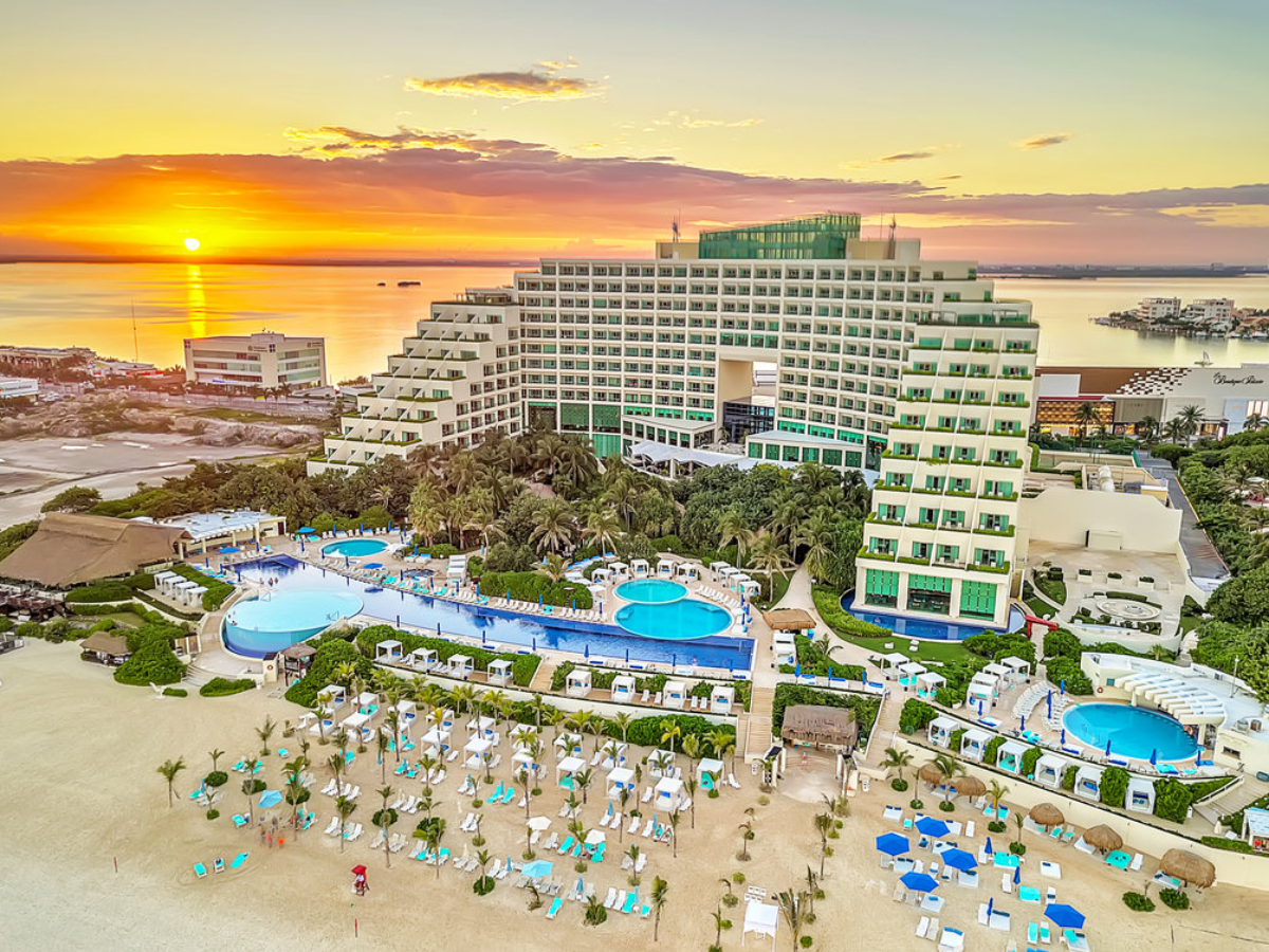 live aqua beach resort cancun