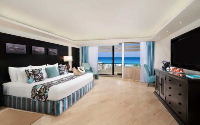 Grand Oasis Pyamid Junior Suite