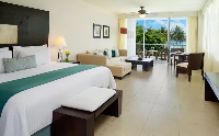 Secrets Aura Junior Suite Ocean View