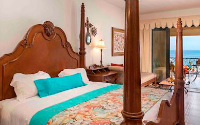Hacienda Encantada Room