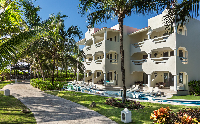 El darodo Royale royal swim Up suite