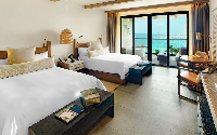 Unico Alcoba Ocean Front Two Queen