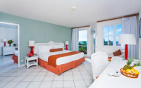 St James 60s Club Morgan Bay Family suite 